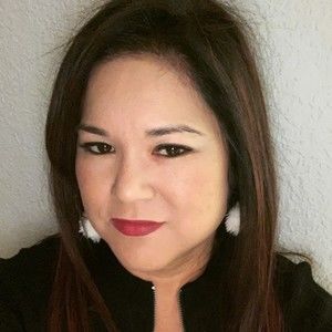 Meet your Posher, Ivette